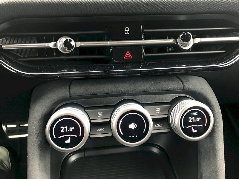Škoda Kodiaq (2025) SPORTLINE 4X4 TD 142/2.0 A7A - fotka 24 z 27