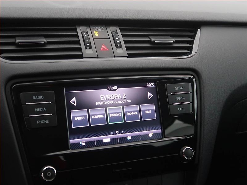 Škoda Octavia (2018) Ambition 1.6 TDI, Tempomat - fotka 16 z 16