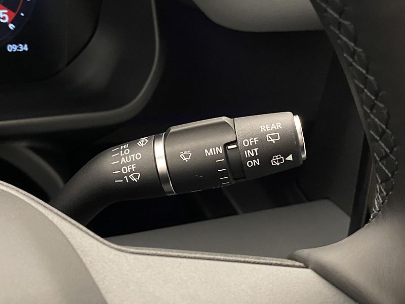 Land Rover Defender (2026) 110 D350 X-Dynamic REZERVACE - fotka 29 z 60
