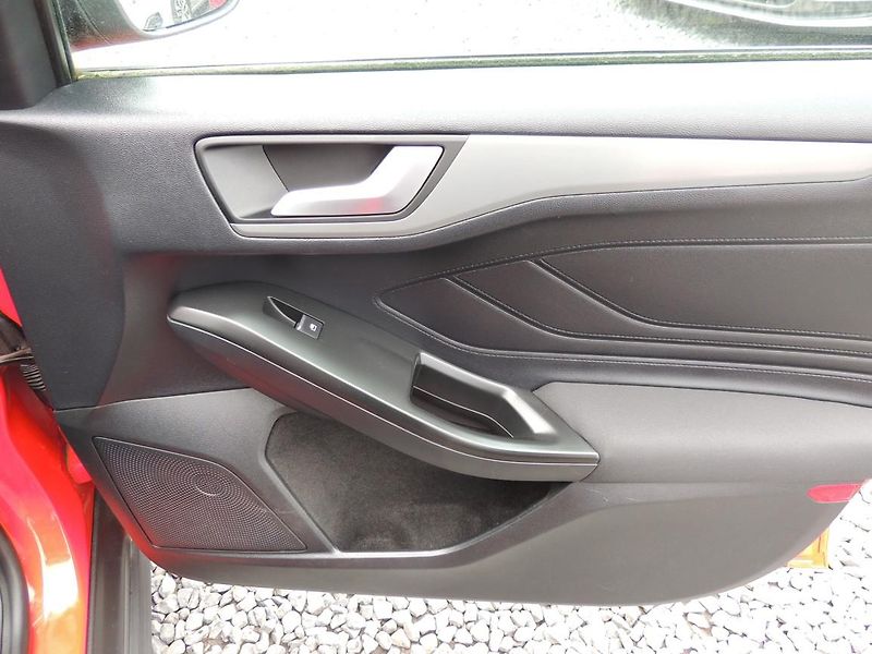Ford Focus (2019) Combi 1.0i,92kw,ČR,1.majitel - fotka 37 z 49