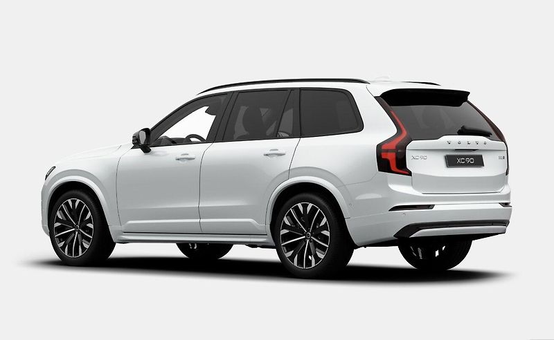 Volvo XC90 (2026) B5 AWD PLUS DARK - fotka 3 z 17