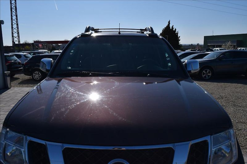 Nissan Navara 3,0 dCi V6 170KW TAŽNÉ 4X4 ALU - fotka 3 z 55