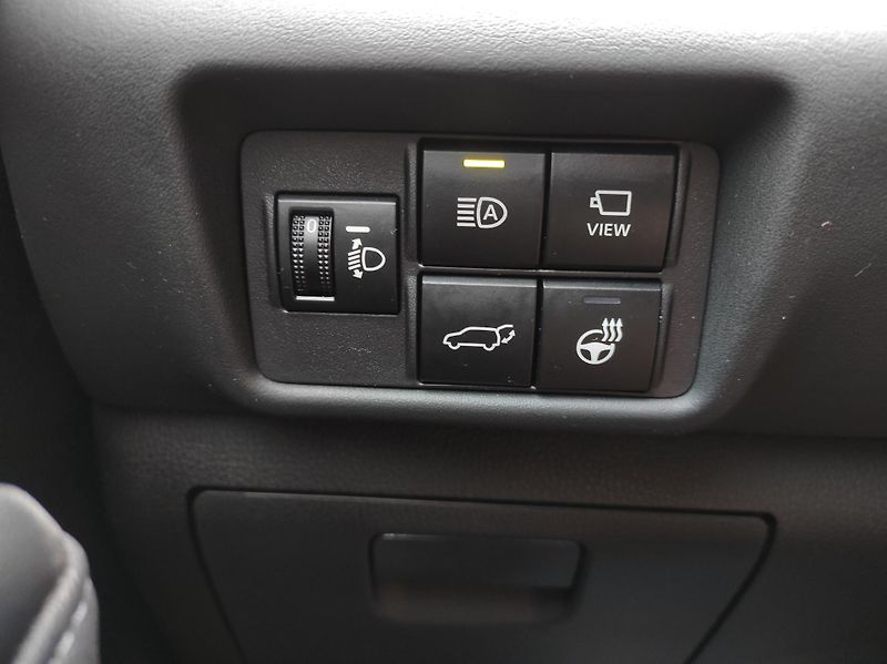Toyota Highlander 2.5e-CVT HEV 7míst, AWD - fotka 32 z 61