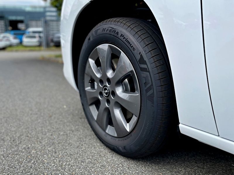 Opel Combo (2026) 1.2 T 81kW Edition+ L1 MT6 - fotka 7 z 17