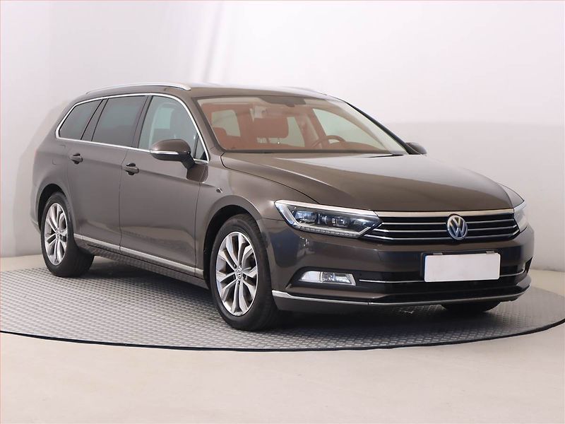Volkswagen Passat (2016) 2.0 TDI, Automat, Serv.kniha - fotografie inzerátu