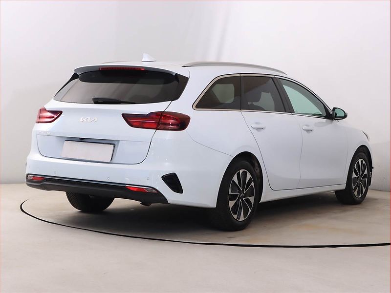 Kia Ceed (2025) 1.5 T-GDI - fotka 5 z 22