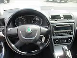 Škoda Octavia 1,2 TSI, klima,tažné,serviska, - náhled 11
