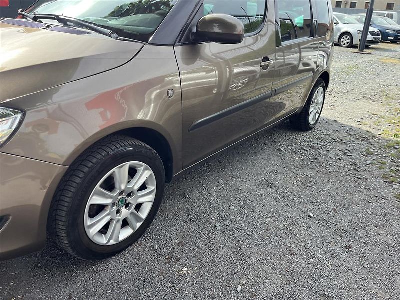 Škoda Roomster 1,2 TSi  Vyhřev,Senzory,ALU - fotka 36 z 50