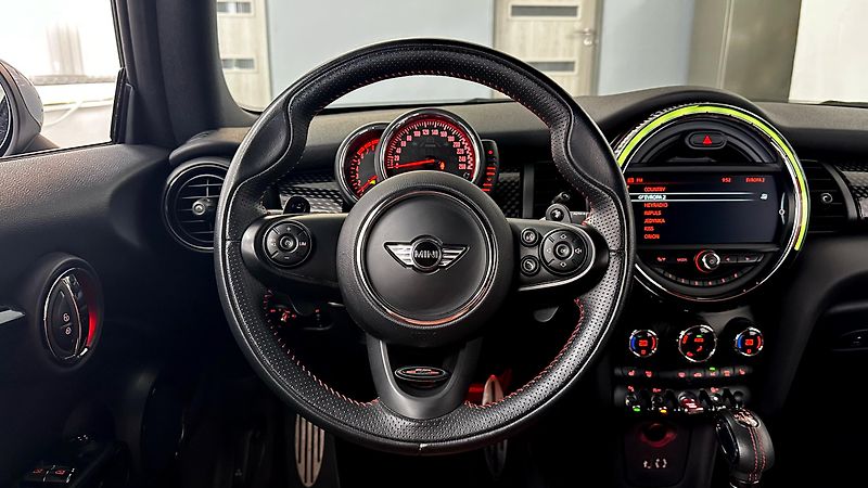 Mini Ostatní KABRIOLET / JOHN COOPER WORKS - fotka 26 z 52