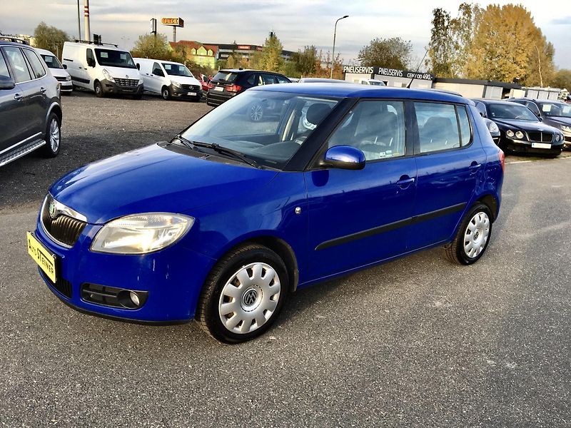 Škoda Fabia 1,2 HTP Ambiente Nová STK - fotka 4 z 22