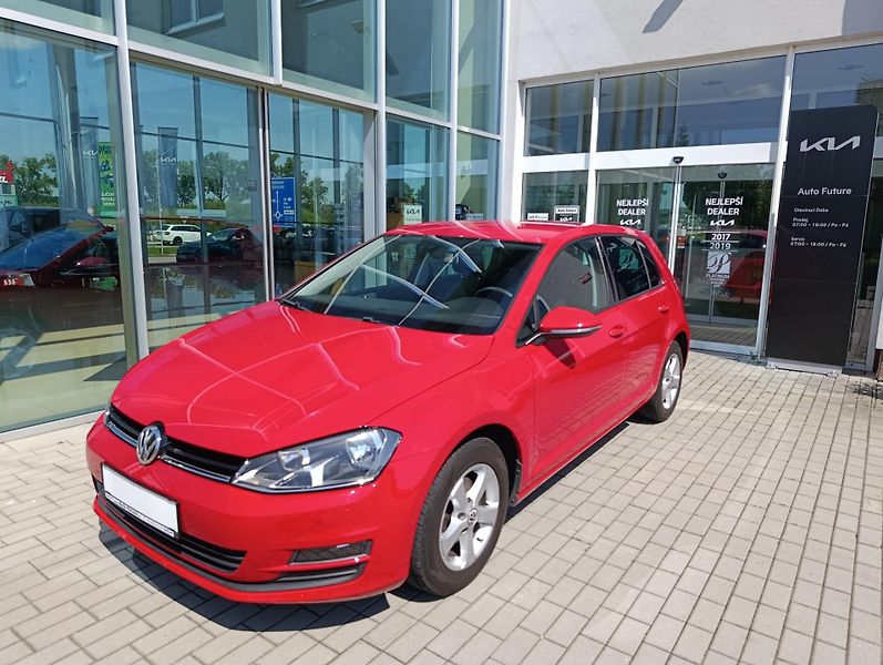 Volkswagen Golf (2015) 1.2 63kw ČR 1.Majitel - fotografie inzerátu