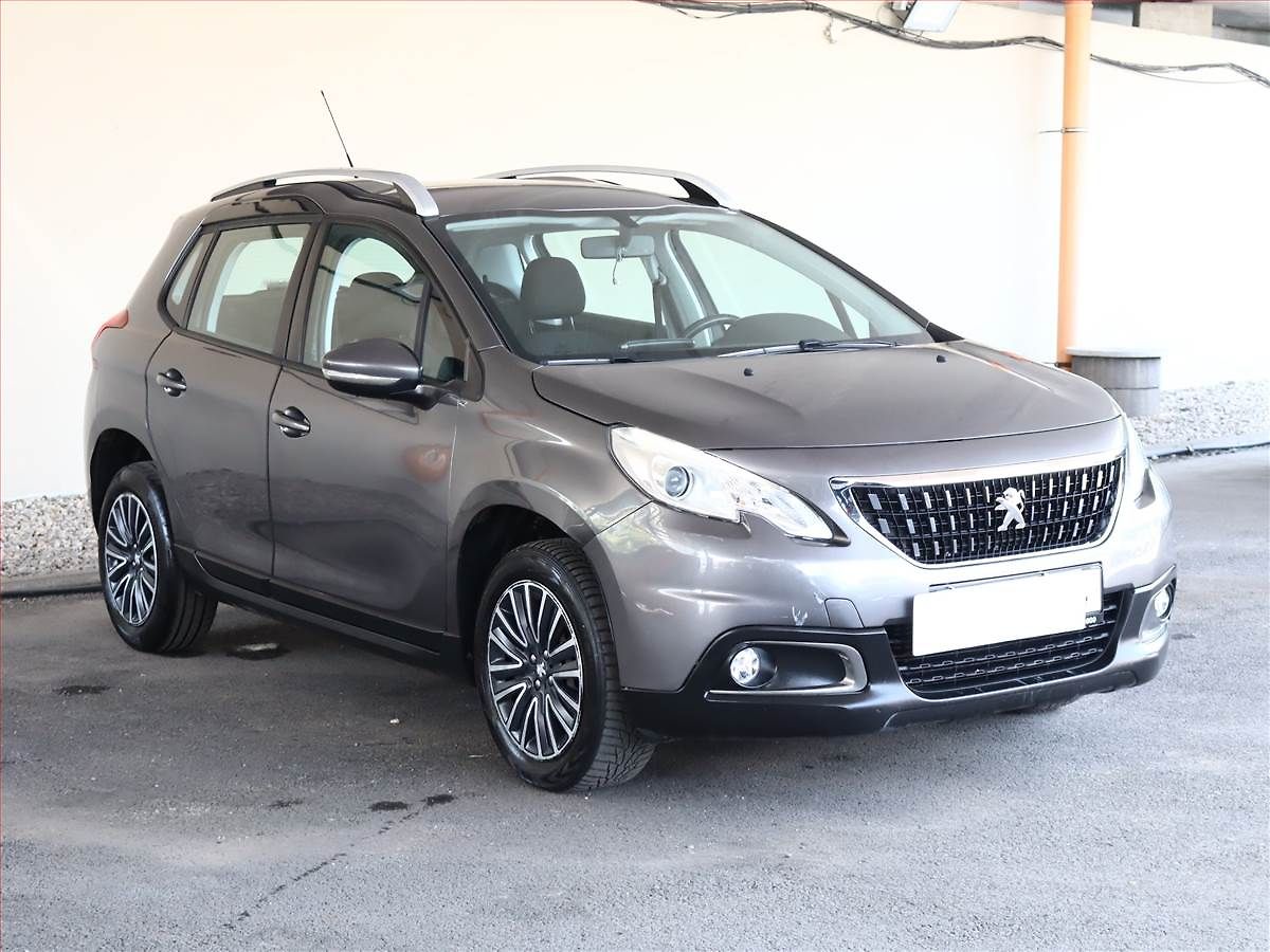 Peugeot 2008 1.2 PureTech, Automat, Navi