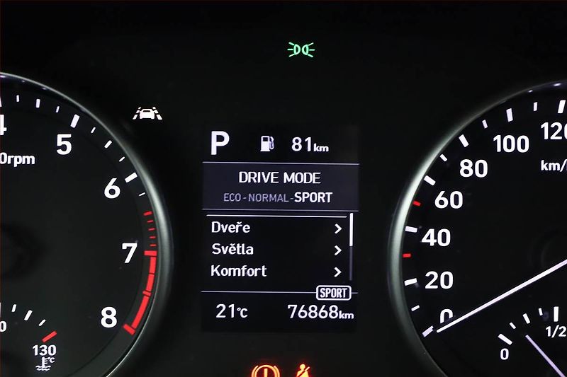 Hyundai i30 (2023) Smart 1.5 T-GDI MHEV, Automat - fotka 12 z 16