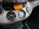 Toyota RAV4 (2008) 2.2 D-4D, 4X4, Navi, Tempomat - náhled 13