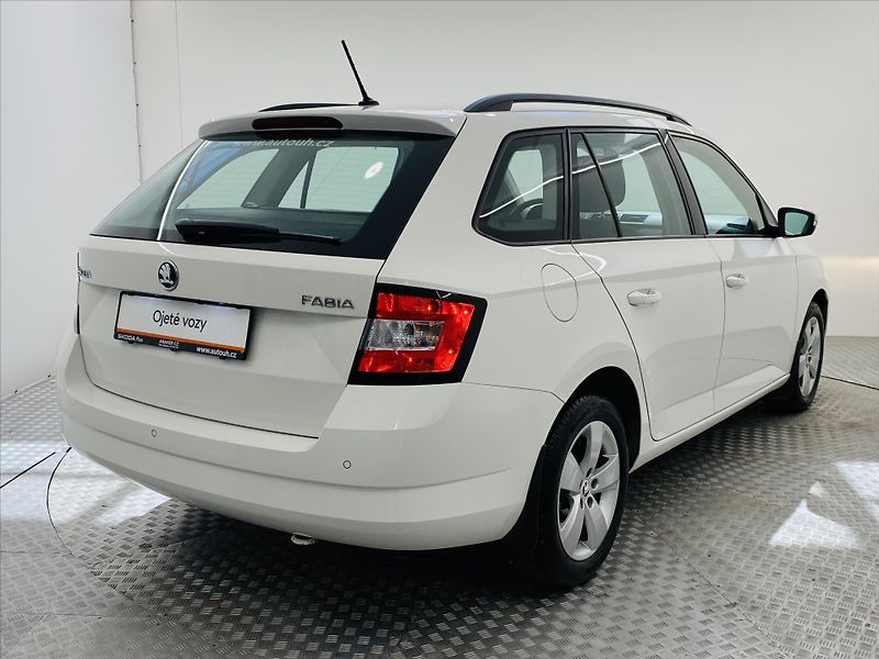 Škoda Fabia 1,4 TDI 66kW Style - fotka 2 z 24