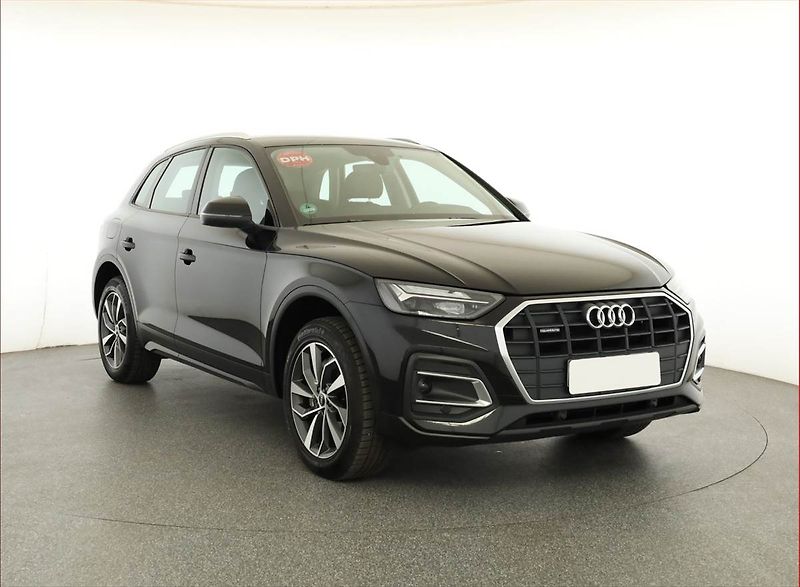 Audi Q5 (2022) 40 TDI, DPH, ČR - fotografie inzerátu