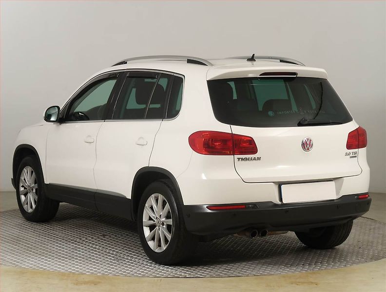 Volkswagen Tiguan (2012) 2.0 TSI, 4X4, Automat, Kůže - fotka 4 z 21