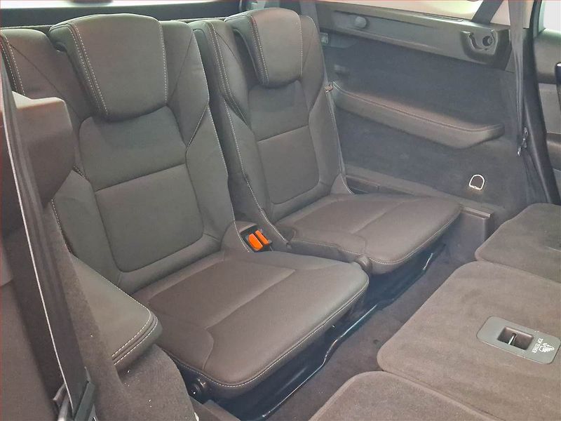 Renault Espace (2016) 1.6 dCi, Automat, 7 míst, Kůže - fotka 29 z 31
