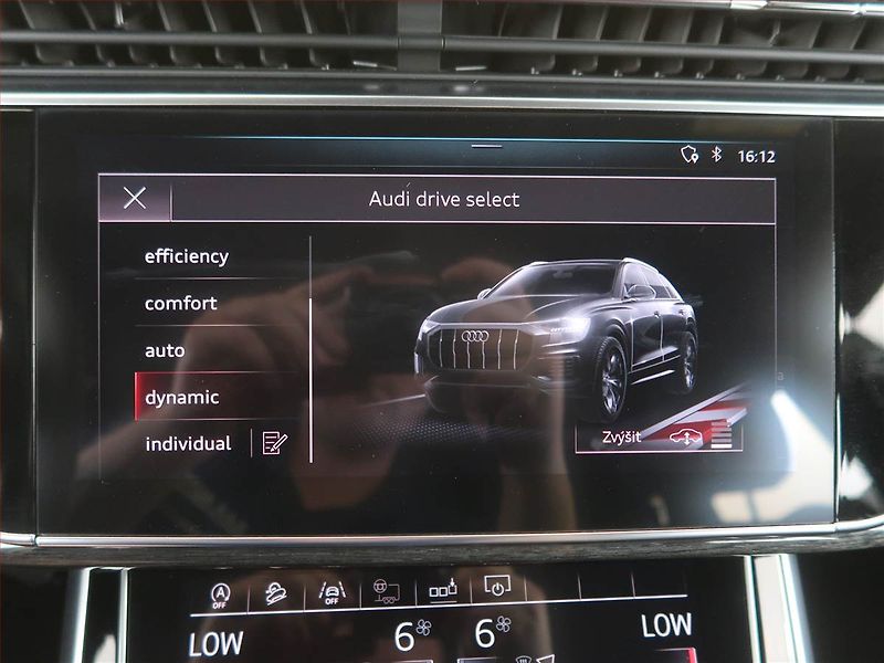 Audi Q8 (2018) 50 TDI - fotka 24 z 32