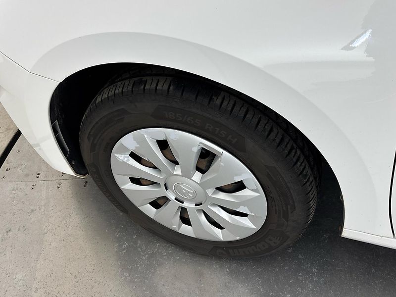Škoda Fabia Ambition - fotka 28 z 28
