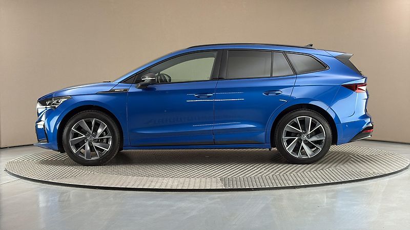 Škoda Enyaq 82 kWh AUT 80x Sportline - fotka 4 z 33