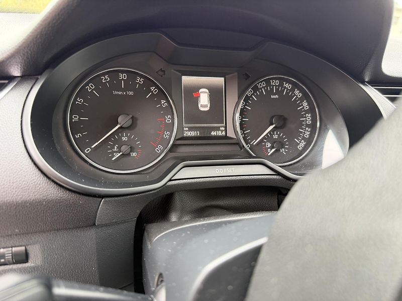 Škoda Octavia (2013) - fotka 24 z 28