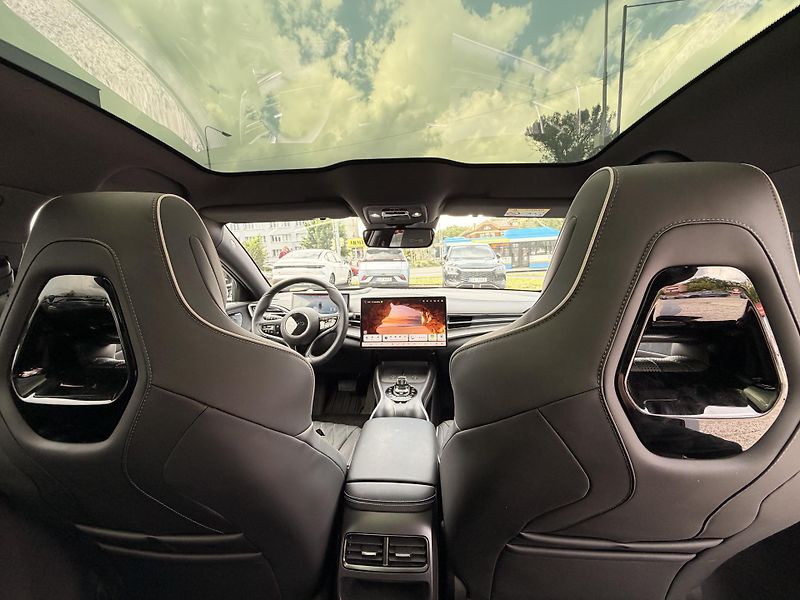 BYD Seal (2025) Excellence AWD demo - fotka 7 z 10