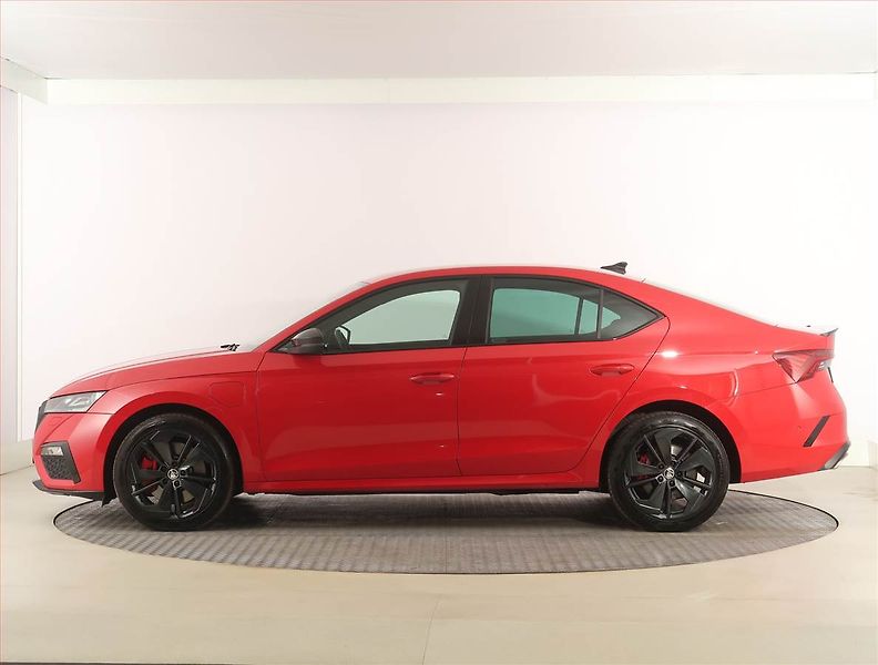 Škoda Octavia (2024) RS 1.4 TSI iV - fotka 3 z 34
