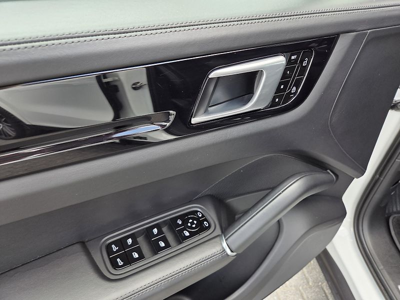 Porsche Cayenne COUPE 250kW ČR 1maj TOPvýbava - fotka 11 z 50