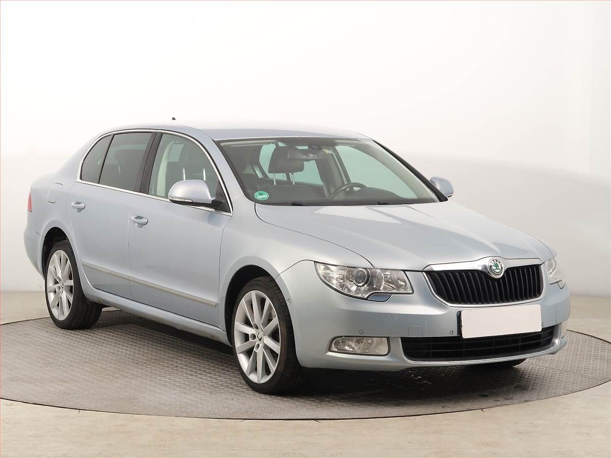 Škoda Superb 2.0 TDI, Automat, Navi, Xenony