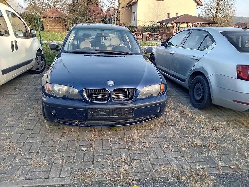 Obec nebo město může nechat vozidlo odtáhnout bez vědomí majitele nebo provozovatele v případě, že tvoří náhlou překážku v silničním provozu.
