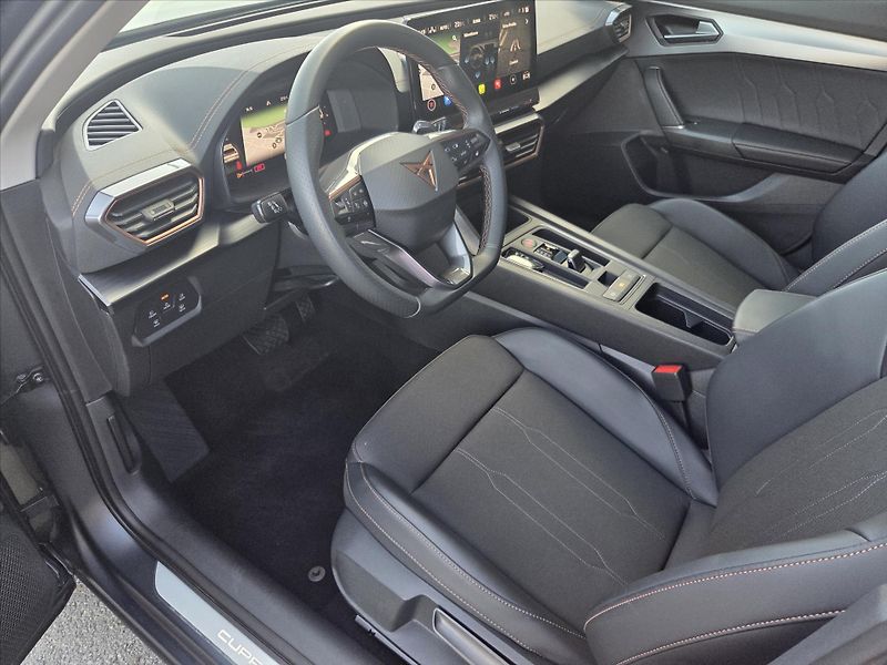 Cupra Formentor 1,5 TSi DSG LED Matrix Záruka2 - fotka 9 z 23