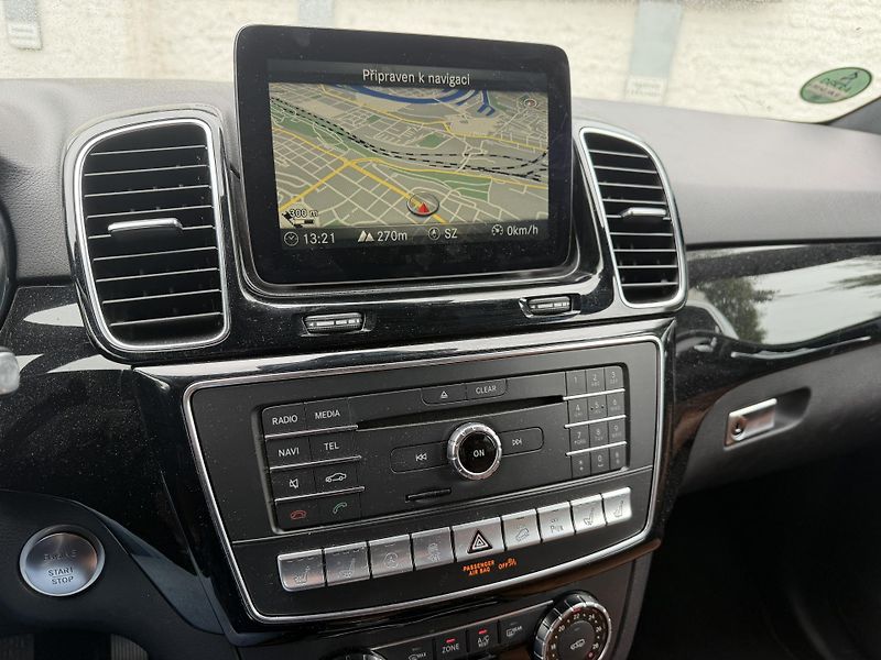 Mercedes-Benz GLE 250d 4M AMG Airmatic - fotka 48 z 53