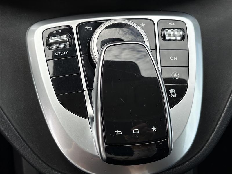 Mercedes-Benz Třídy V 2,2 250 CDi 4M,Led,Navi,Kamera - fotka 11 z 44