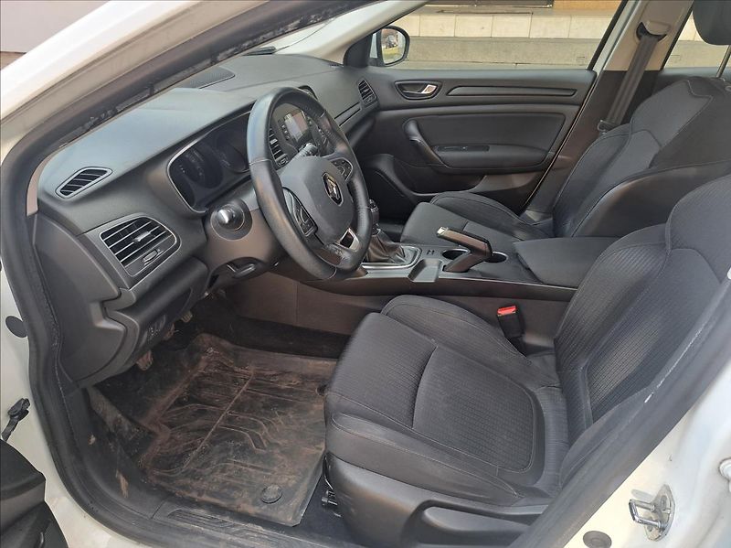 Renault Mégane 1,5 dCi - fotka 20 z 38