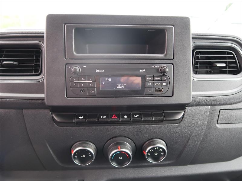 Renault Master 2,3 dCi,100kW,L2H2,7míst,DPH - fotka 14 z 21
