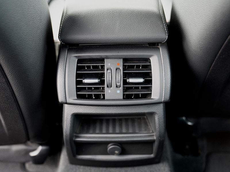 BMW X3 xDrive20d (F25) - fotka 23 z 30