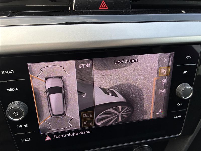 Volkswagen Arteon 2,0 R-LINE,TAŽNÉ,KAMERA 360 - fotka 21 z 27