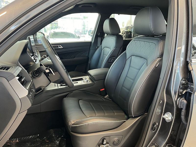 KGM Rexton PREMIUM 2.2 Diesel E-XDI - fotka 9 z 13
