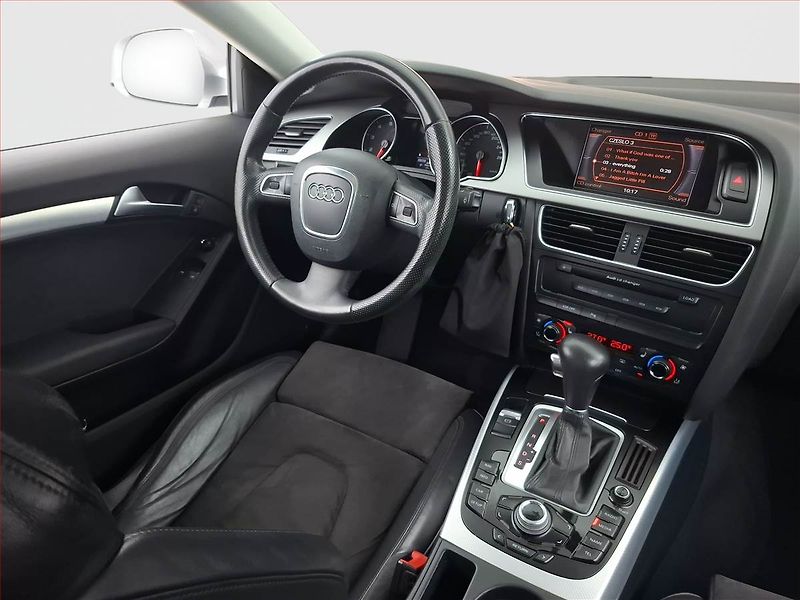 Audi A5 (2008) 3.2 FSI, Automat, Navi, Xenony - fotka 7 z 19