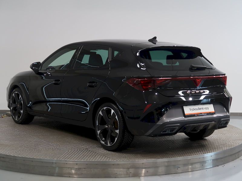 Cupra Leon (2025) 1.5eTSI 110KW DSG - fotka 7 z 41