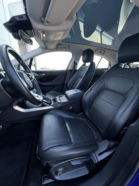 Jaguar I-Pace EV400 AWD S 90kWh SOH 92% - fotka 6 z 27