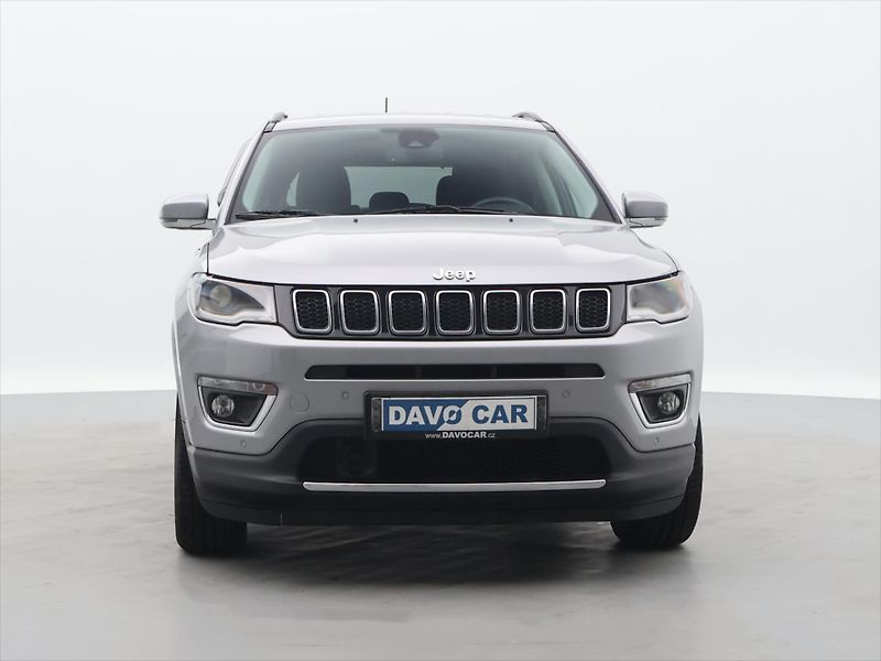 Jeep Compass 1,4 MultiAir Aut. 4WD Limited - fotka 2 z 23