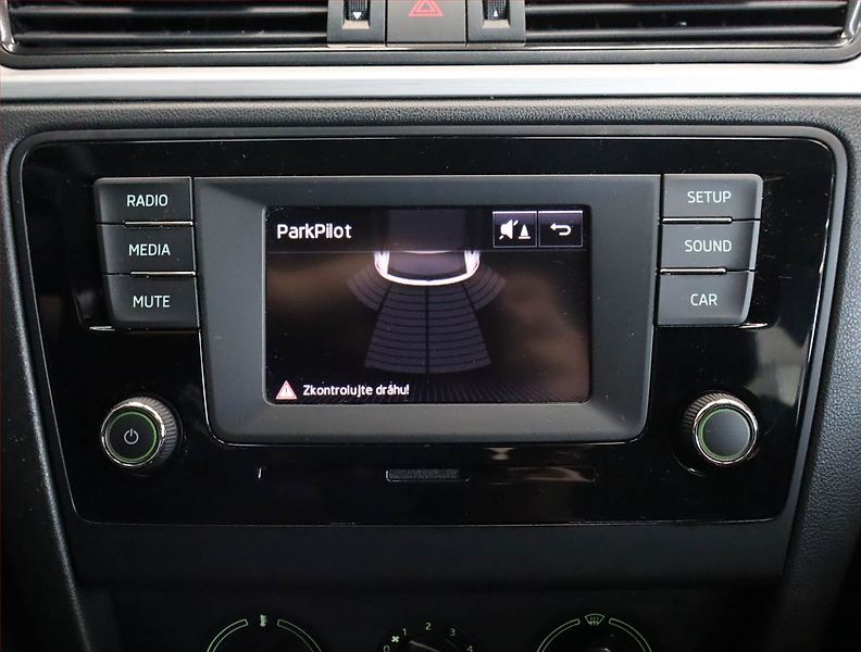 Škoda Rapid (2016) Spaceback 1.2 TSI - fotka 13 z 21