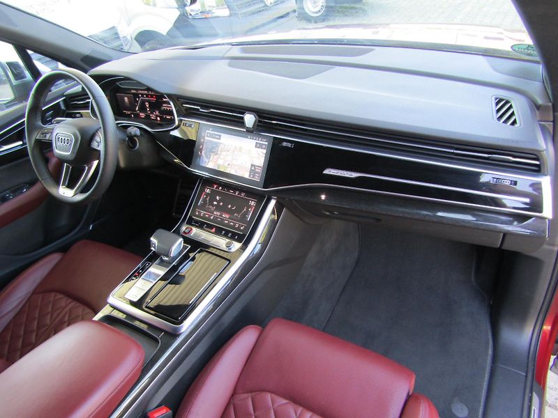 Audi SQ7 S-Line 4.0 TDI 320KW - fotka 20 z 30