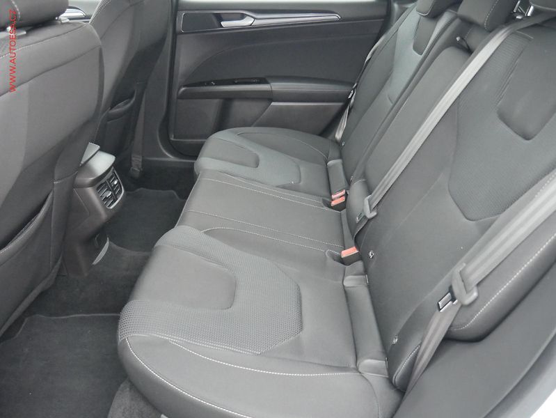 Ford Mondeo (2019) 2.0 EcoBlue, LED, navi - fotka 10 z 25