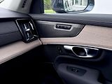 Volvo XC90 B5 AWD PLUS BRIGHT // +kola  - náhled 26