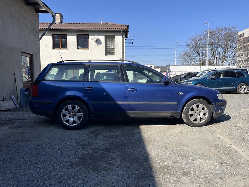 Volkswagen Passat Variant (1999) 1,9 TDi 85 Kw - fotka 4 z 13