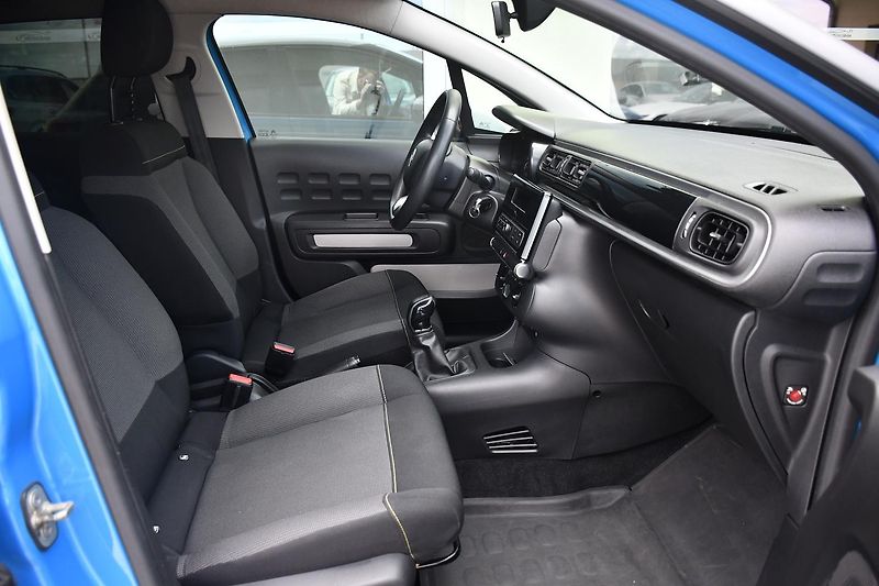 Citroën C3  1.6BlueHDi 75 S&S SHINE ČR - fotka 17 z 31