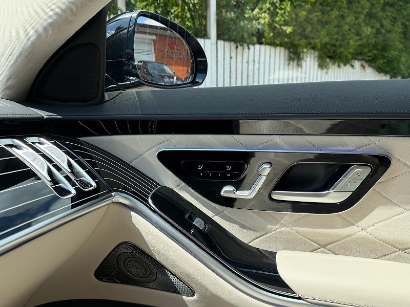 Mercedes-Benz Třídy S S450d-L-4M-AMG-3D-R21 - fotka 15 z 35